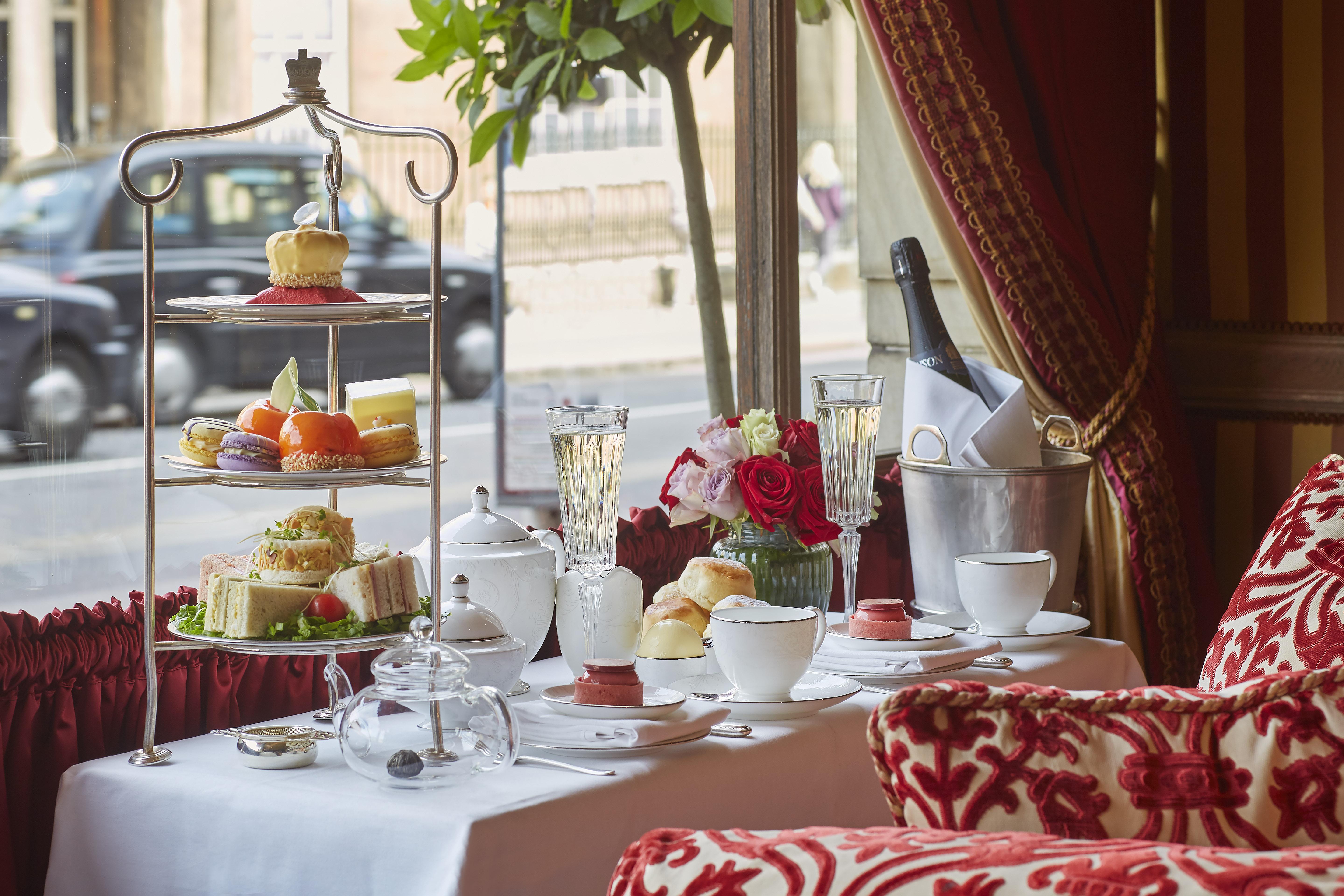 Rubens At The Palace London Bagian luar foto Afternoon tea at the Ritz