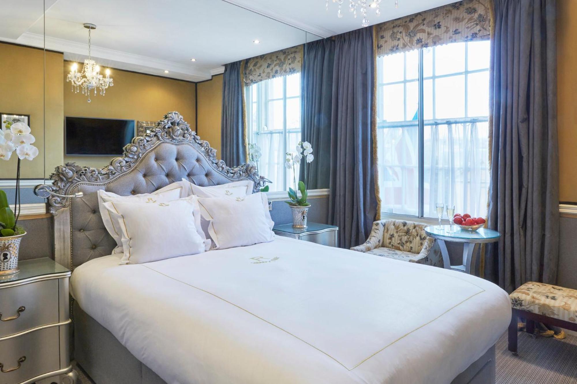 Rubens At The Palace London Bagian luar foto A bedroom at the hotel