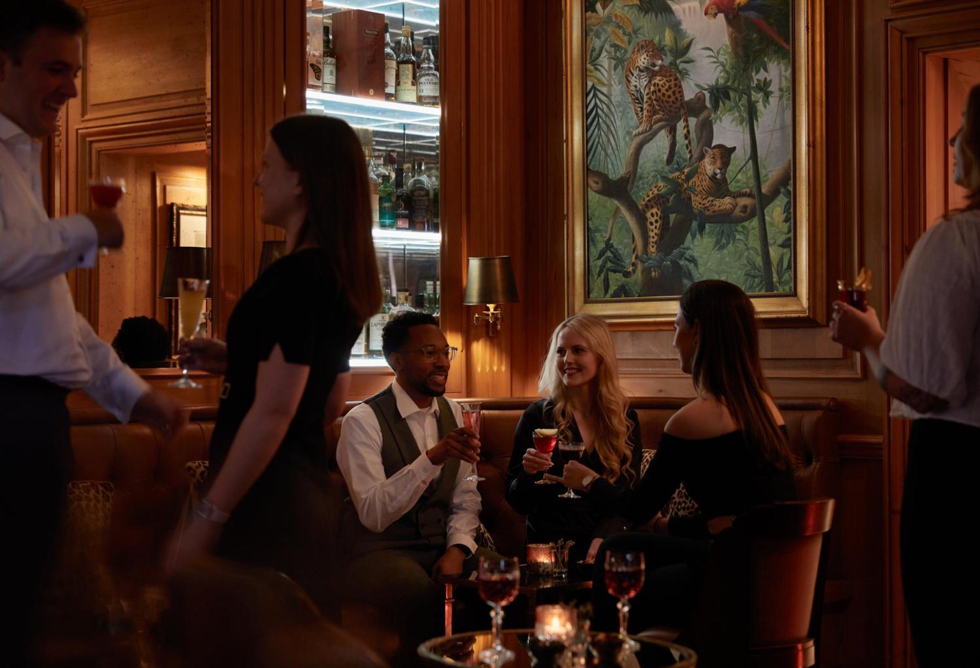 Rubens At The Palace London Bagian luar foto The bar at the Ritz Paris