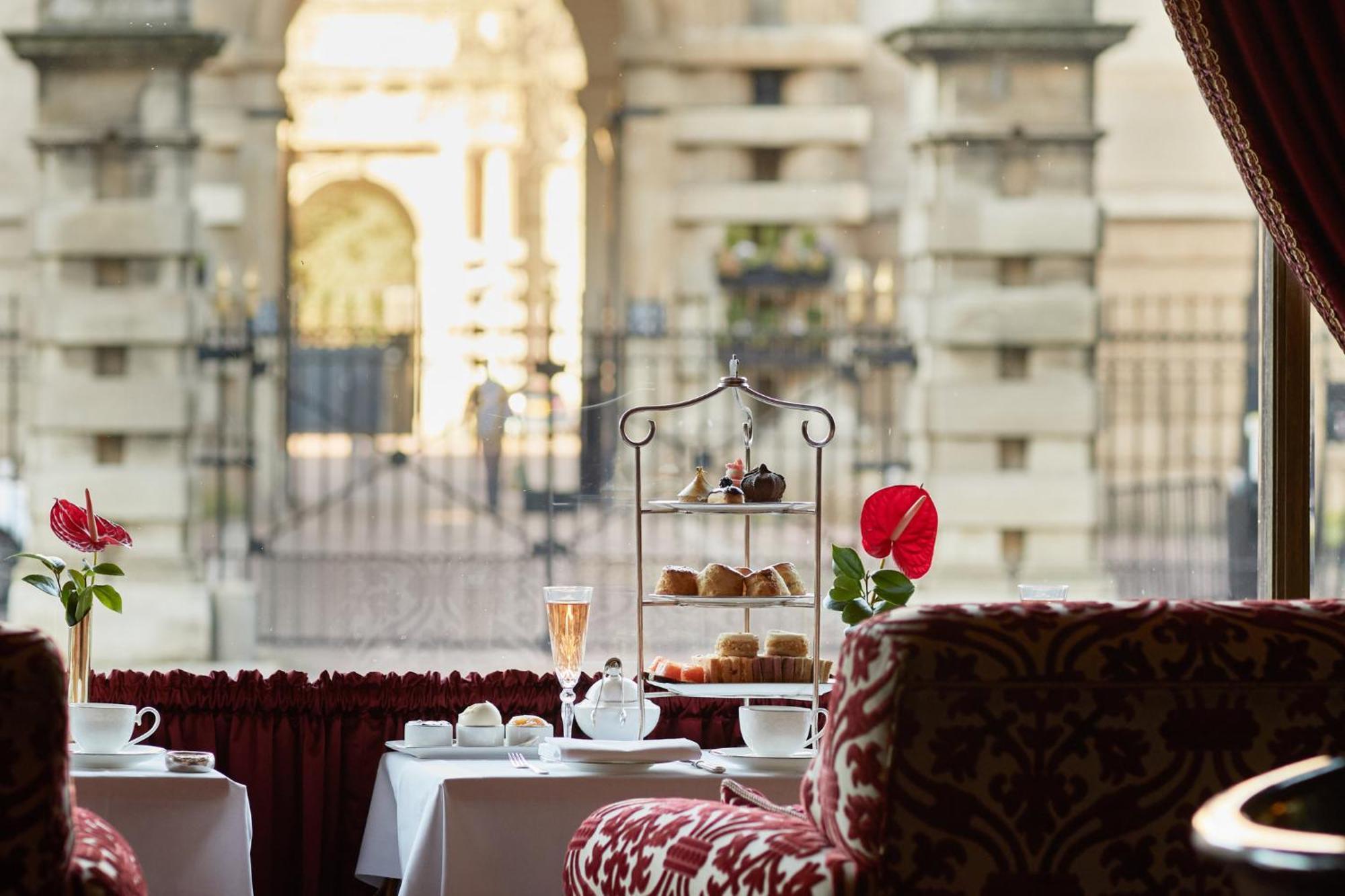 Rubens At The Palace London Bagian luar foto Afternoon tea at the Ritz