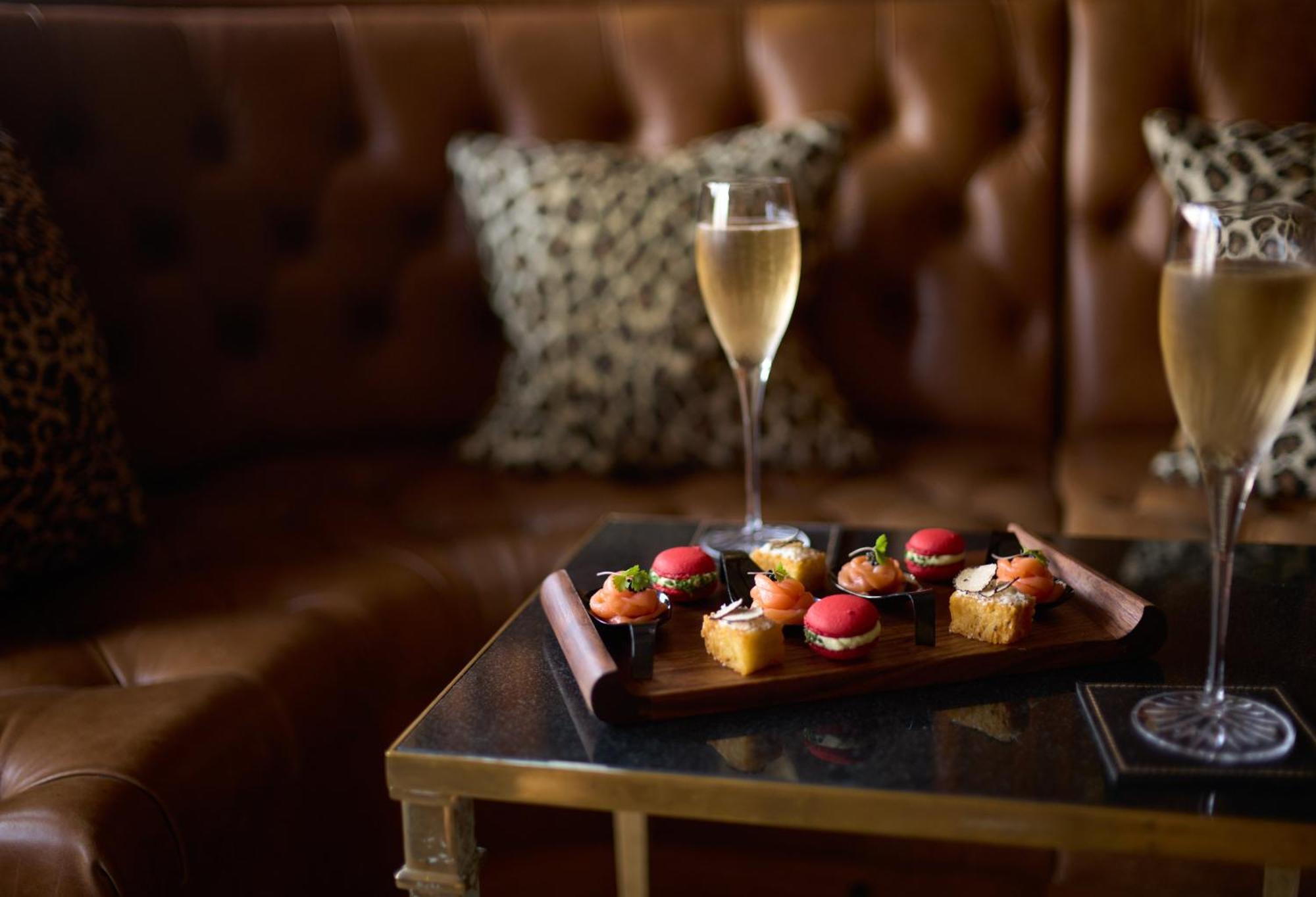 Rubens At The Palace London Bagian luar foto The Bar at The Ivy