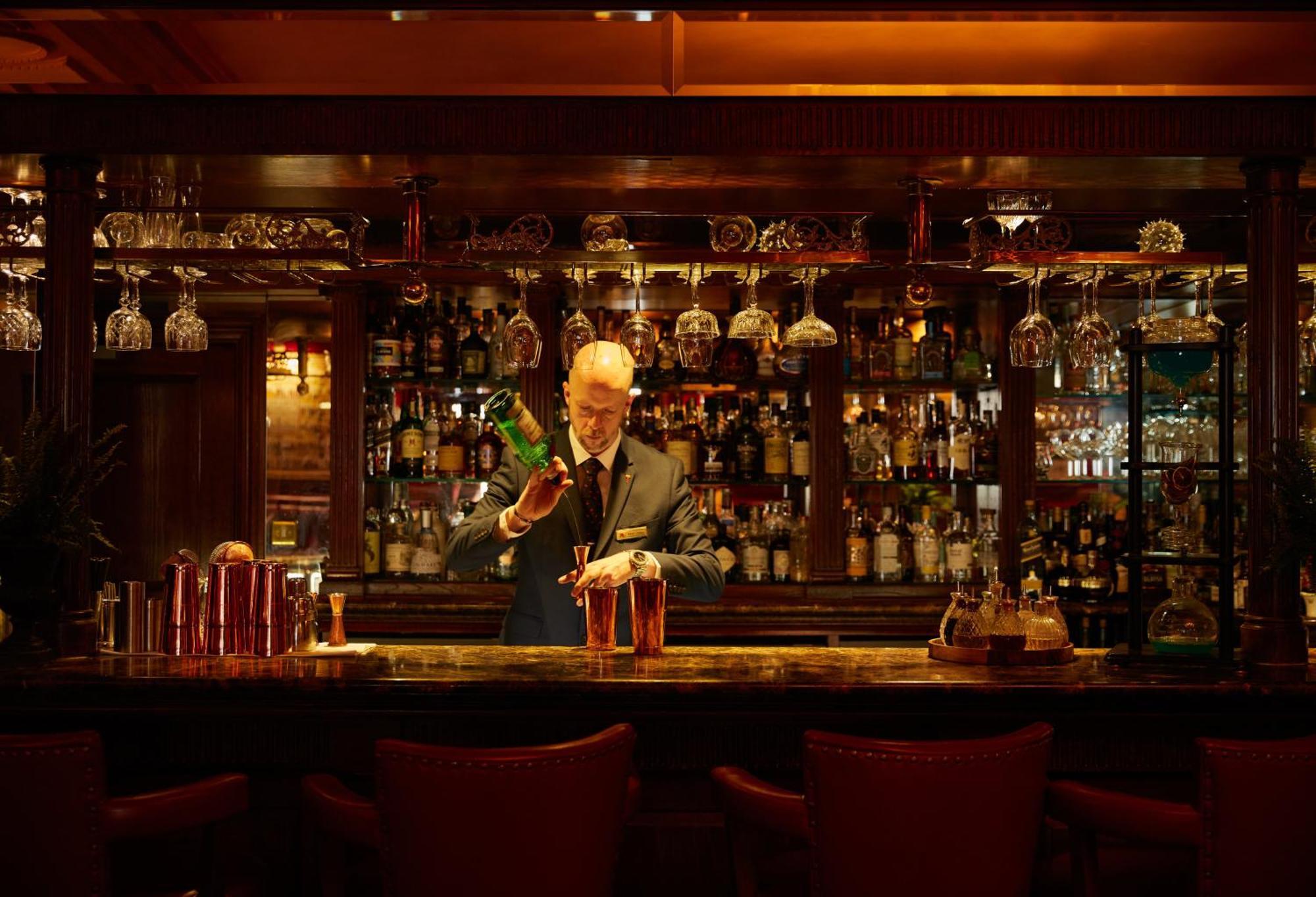 Rubens At The Palace London Bagian luar foto The bar at the St Regis New York